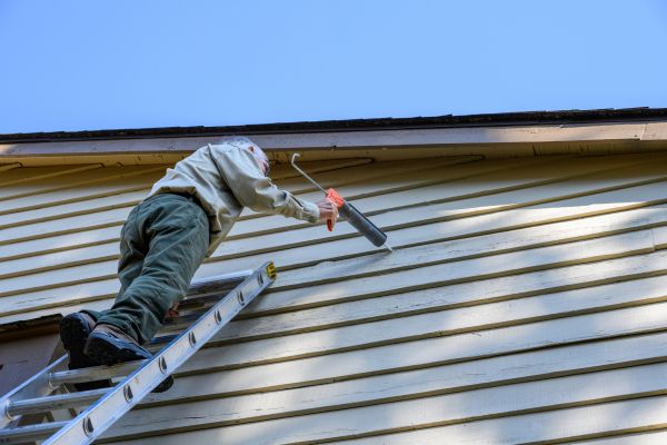 Cost of Vinyl Siding Caulk Repair in Wichita