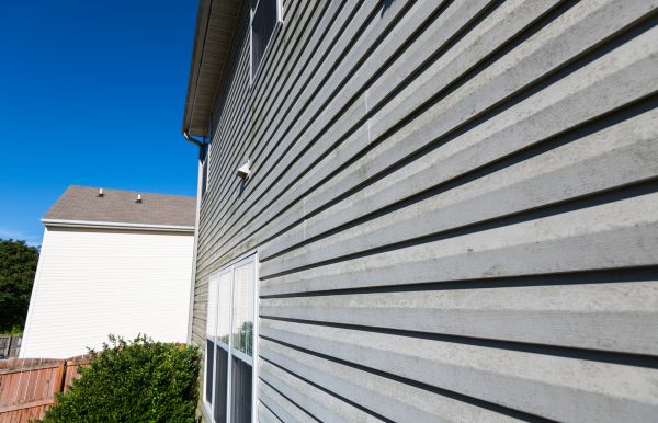 Cost of Vinyl Siding Panel Replacement in Wichita